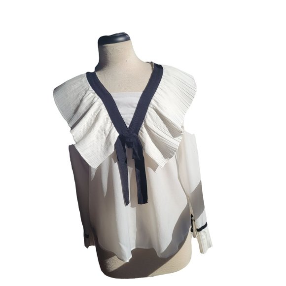 The Moon Womans Chelsea Flowy Ruffle Long Sleeve Blouse White and Black bow Size - Picture 1 of 14